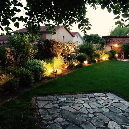 Bed and Breakfast La tonnellerie Montbrison Esterno foto
